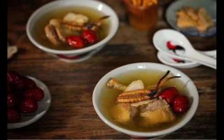 冬蟲(chóng)夏草的食用方法！冬蟲(chóng)夏草燉雞湯！