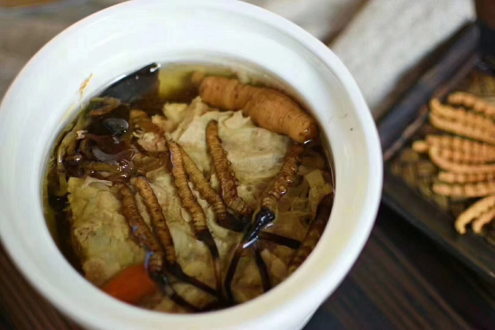 冬蟲(chóng)夏草怎么食用？